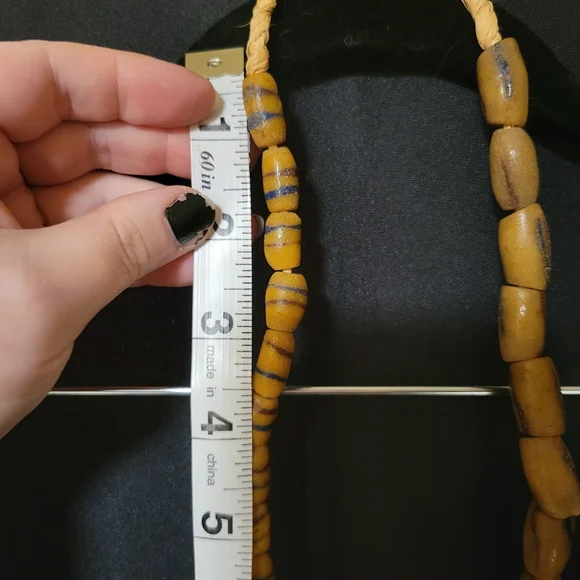 Vintage handmade Krobo glass trade beads, Using recycled-glass techniques - Picture 5 of 16